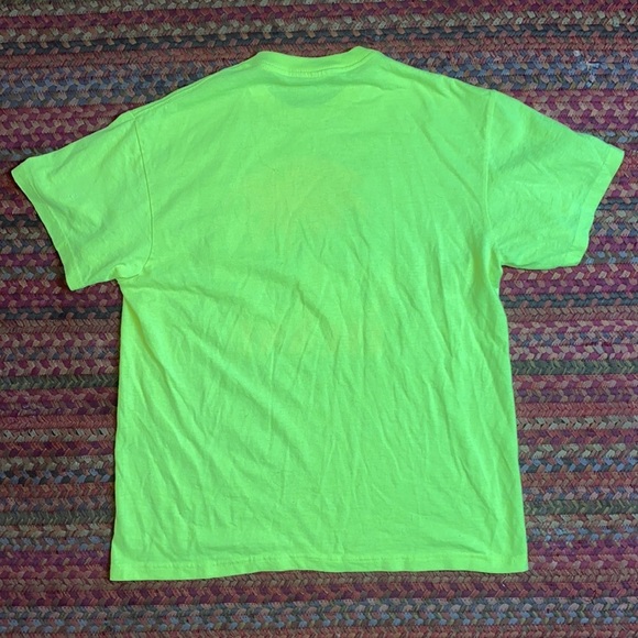 80s VINTAGE NEON TOP SAIL ISLAND GRAPHIC TEE - Picture 3 of 3